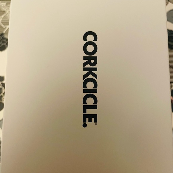 Corkcicle Rifle Paper Co Hydrangea Blue Floral Mug 16oz NWT - Picture 9 of 10